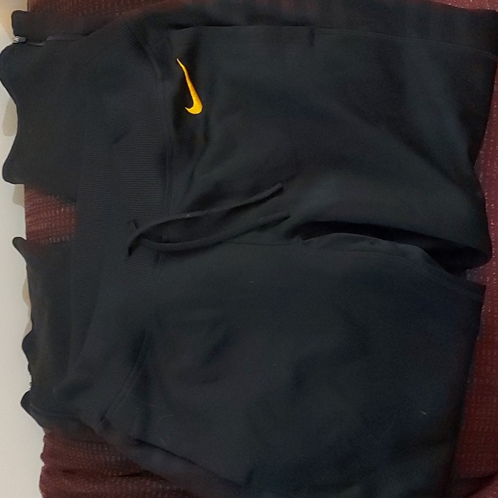 Nike bottoms